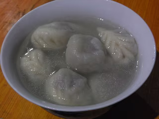 水餃子といえばこの形である